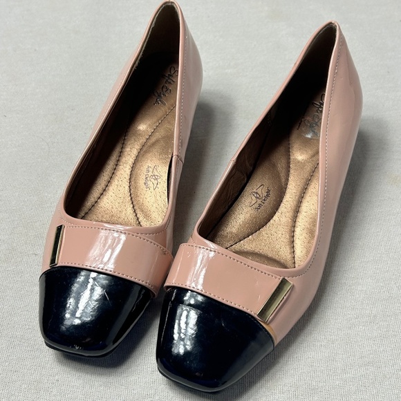 Soft Style Women’s Size 10 Blush Black Heel Flats B - Picture 1 of 6